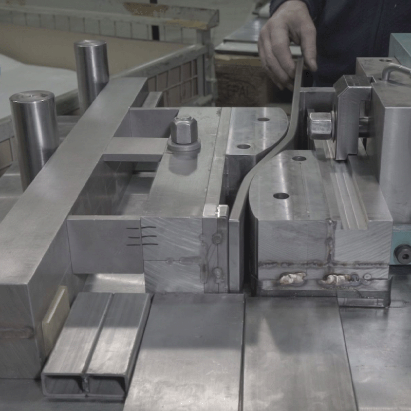 Stahlmöbel-Herstellung