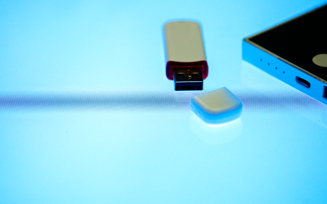 Produktion digital denken - Qualität sichern: Assistenz- und Prüfsysteme für manuelle Montage
